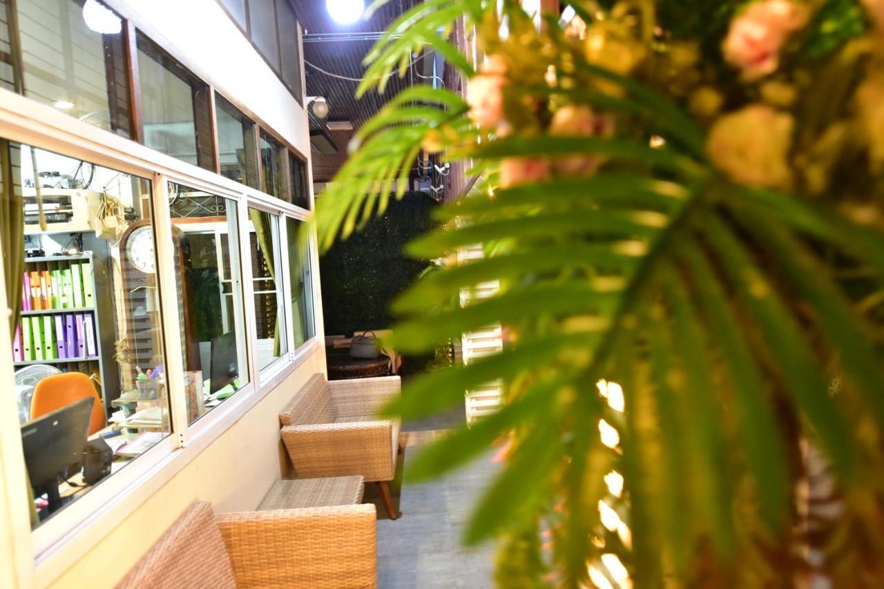 Kt Knight Hotel Сурин Екстериор снимка